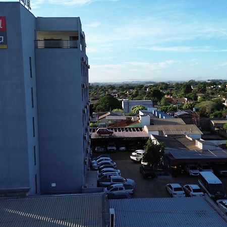 Turis Hotel Dourados Luaran gambar