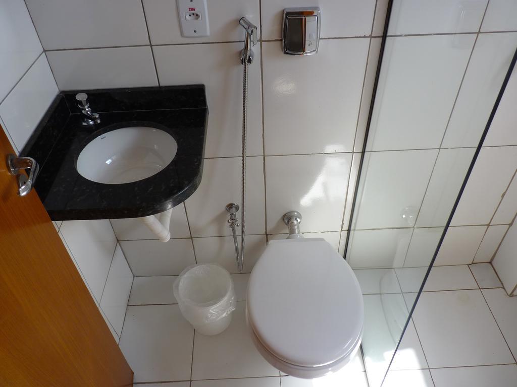 Turis Hotel Dourados Bilik gambar